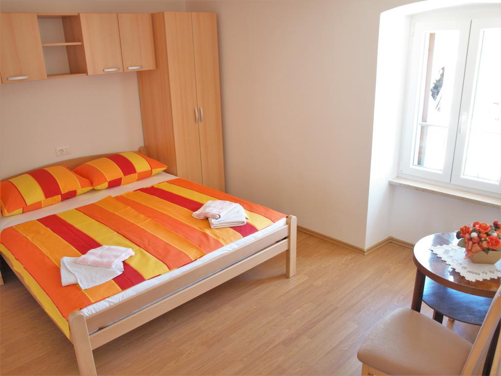 Apartment Rado Врбник Экстерьер фото