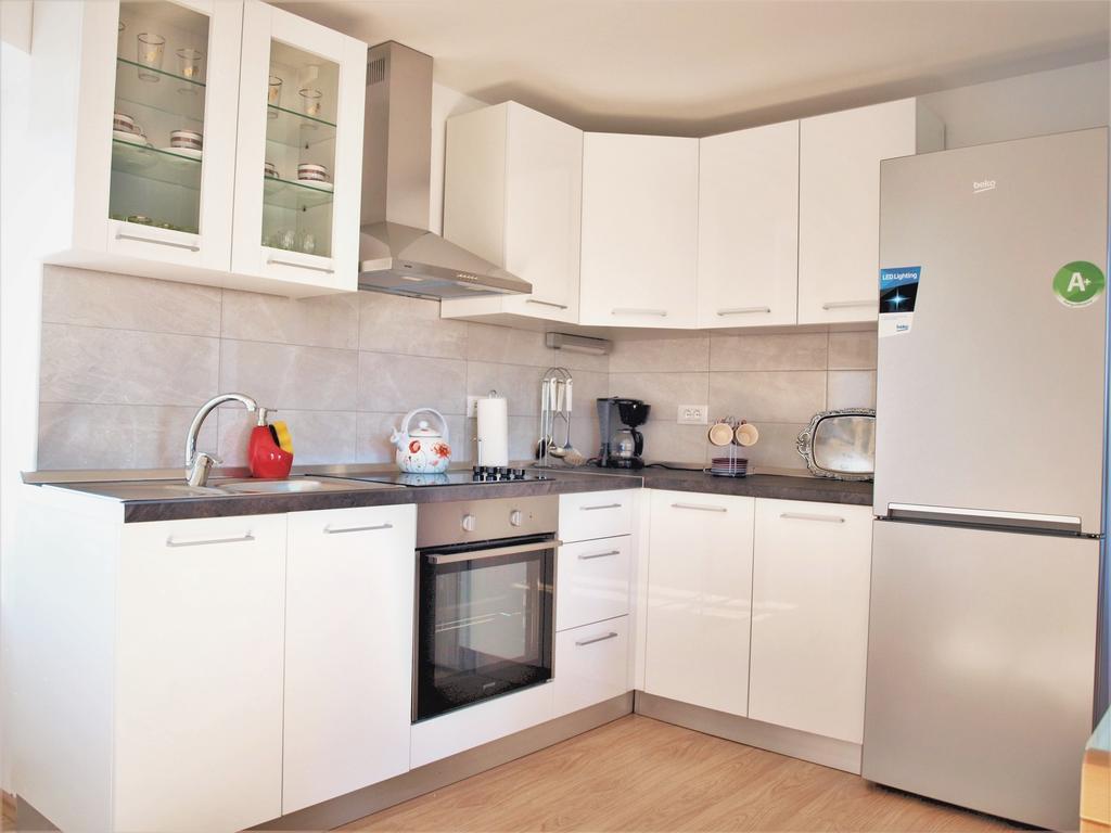Apartment Rado Врбник Экстерьер фото